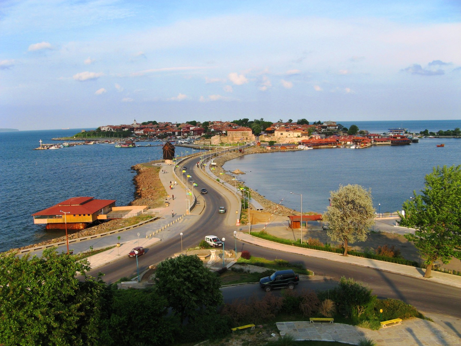 Панорамный вид в Несебыре, Болгария – фотографии Болгарии