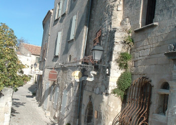 Дома в Ле-Бо-де-Прованс, Франция. Фото 4 – фотографии Франции