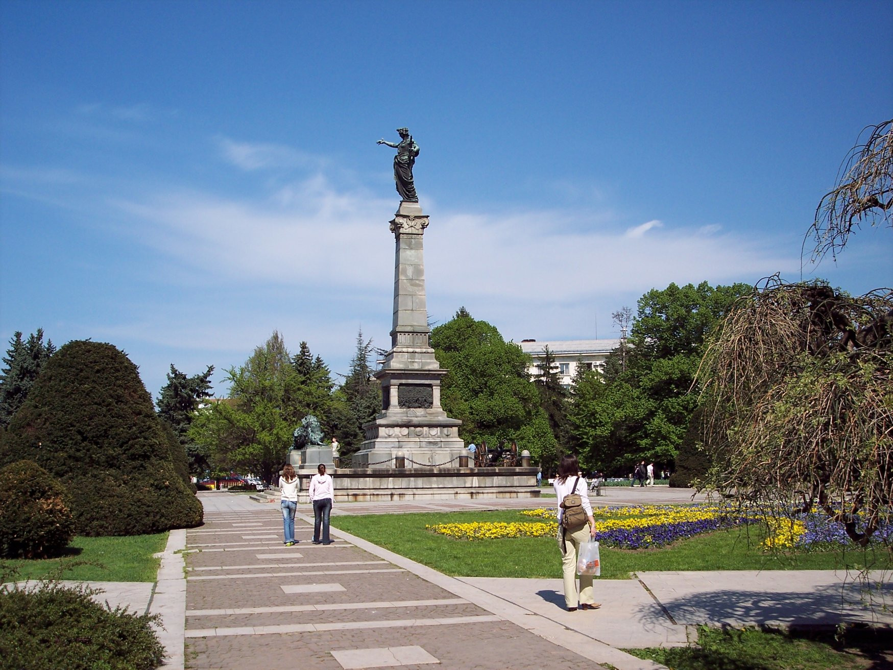 Сквер в Русе, Болгария. Фото 3 – фотографии Болгарии