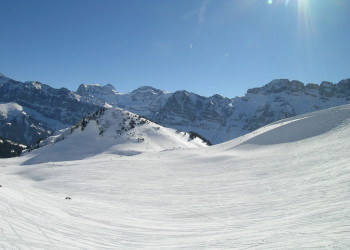 Лыжная трасса в Морзине, Франция – фотографии Франции