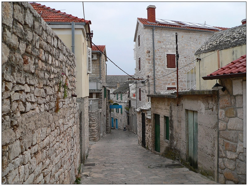 Улица в Примоштен, Хорватия. Фото 4 – фотографии Хорватии