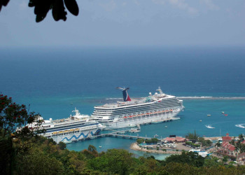 Корабль в Очо Риос, Ямайка. Фото 4 – фотографии Ямайки