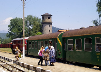 Поезд в Велинграде, Болгария – фотографии Болгарии