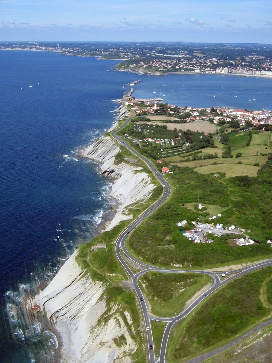 Побережье в Сибуре, Франция – фотографии Франции