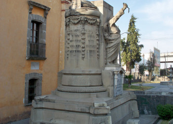 Каса-де-Морелос (Casa de Morelos). Фото 1 – фотографии Мексики