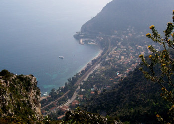 Панорамный вид в Эз, Франция. Фото 9 – фотографии Франции