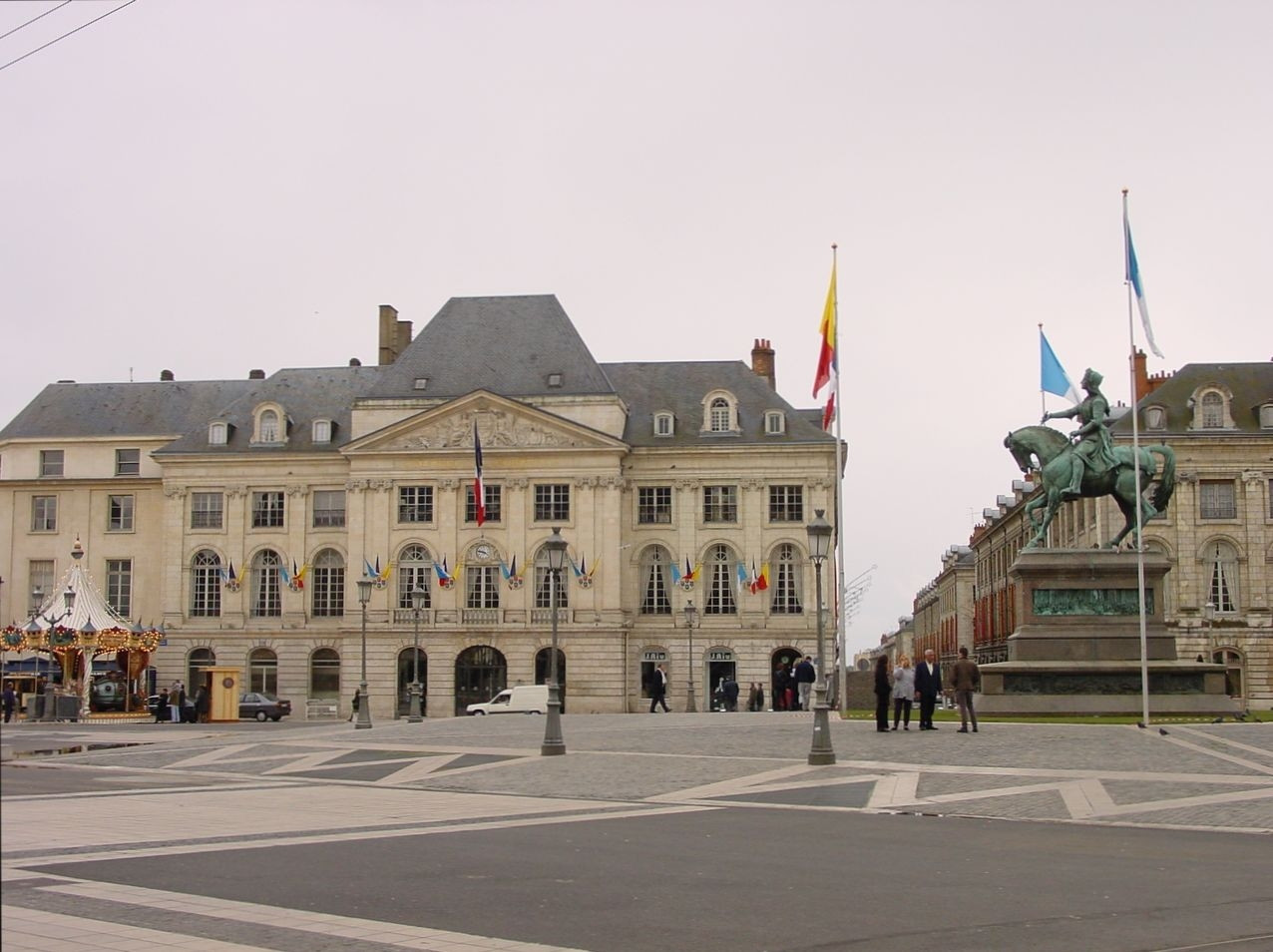 Площадь в Орлеане, Франция – фотографии Франции