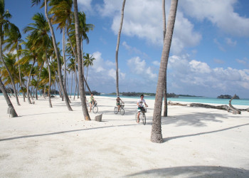 Пляж в Северный Мале Атолл, Мальдивы. Фото 4 – фотографии Мальдивских островов