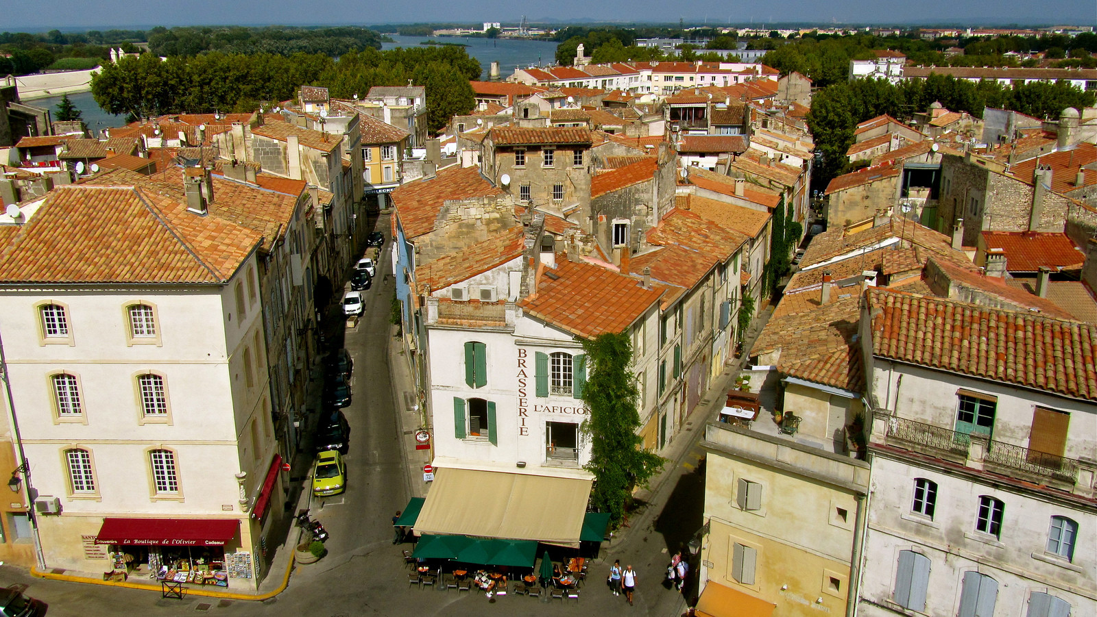 Арль – небольшой город на юге Франции – фотографии Франции