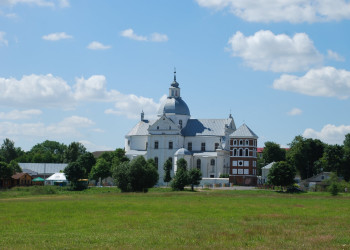 Католический храм Тела Господня в Несвиже, Беларусь. Фото 1 – фотографии Беларуси