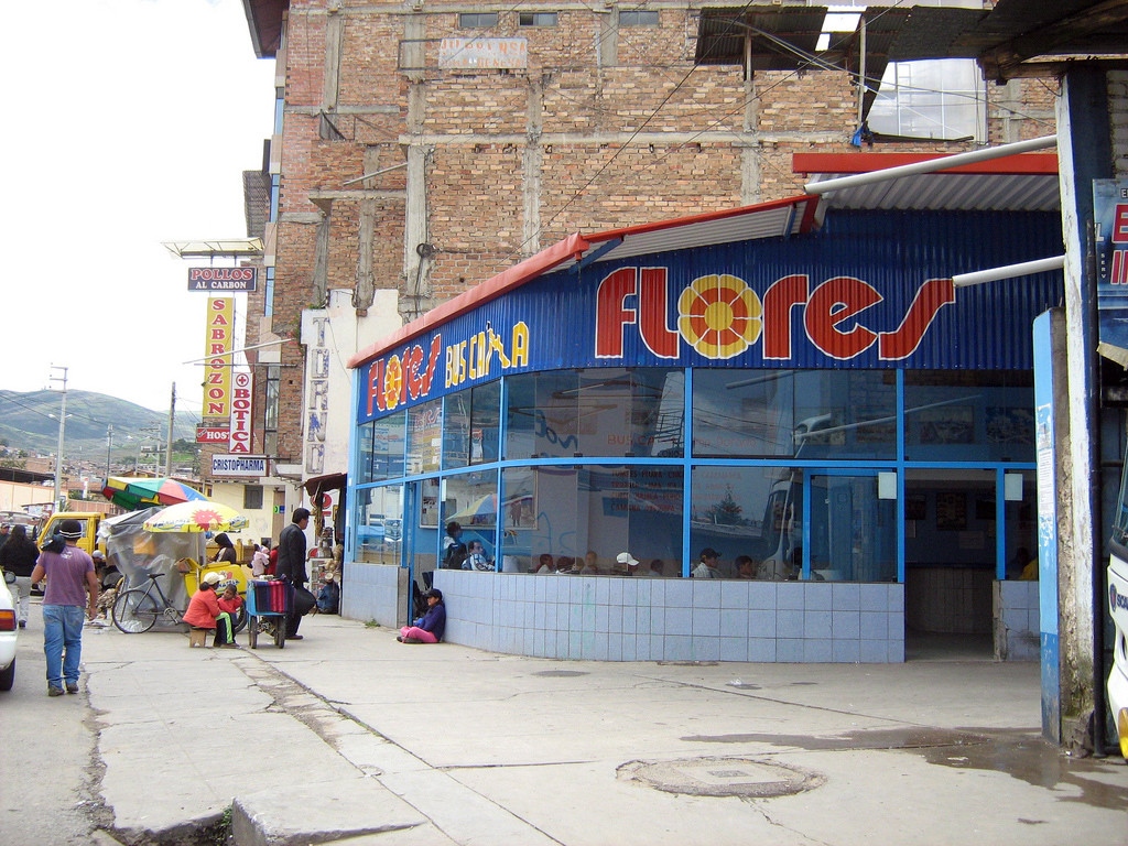 Местный фаст-фуд – фотографии Перу