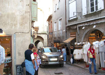 Магазины в Каркассоне, Франция – фотографии Франции