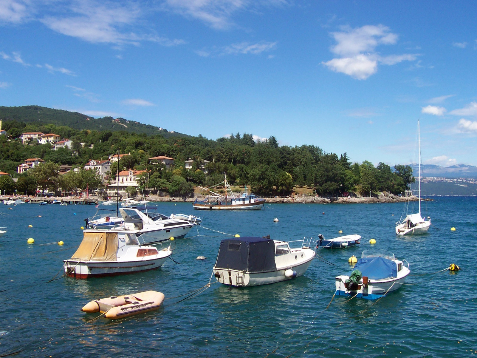 Небольшой курортный городок Ика (Ika) – фотографии Хорватии