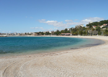 Пляж в Тулоне, Франция – фотографии Франции