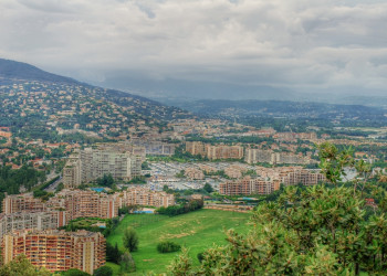 Панорамный вид в Манделье-ля-Напуль, Франция. Фото 4 – фотографии Франции