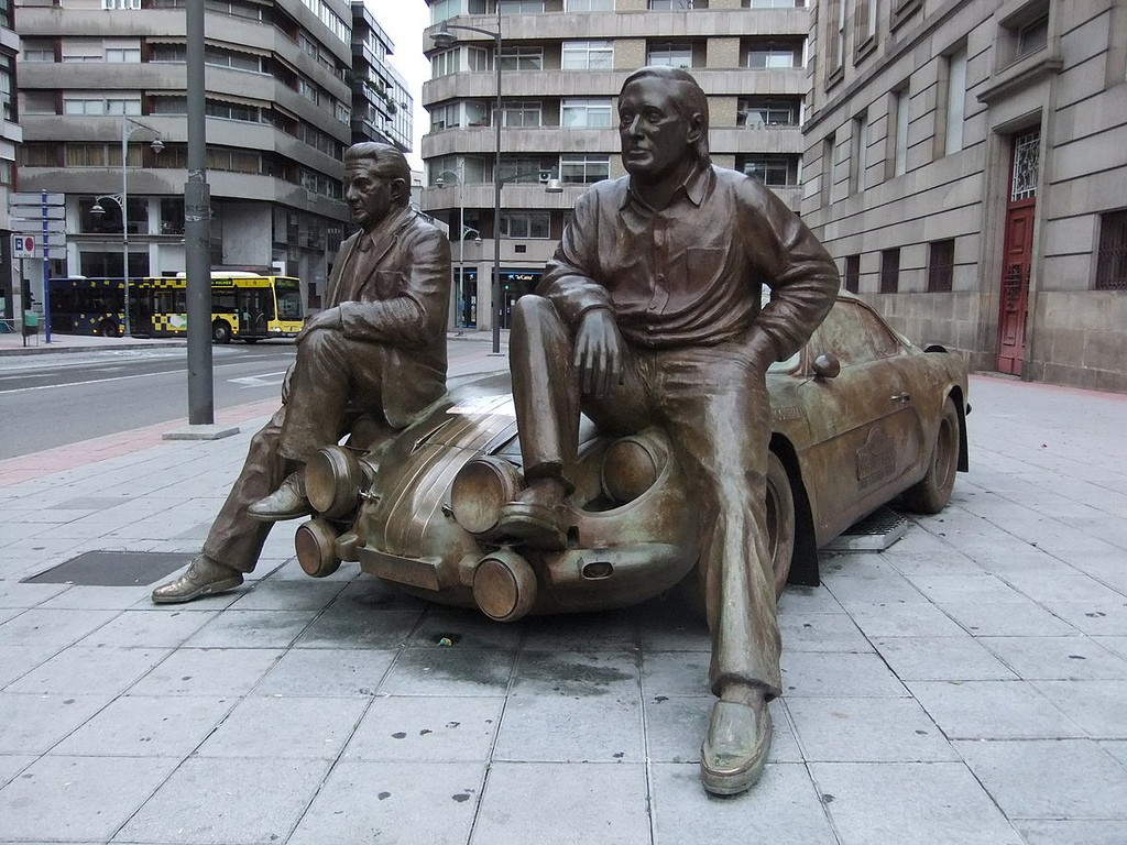 Скульптура в Оренсе – фотографии Испании