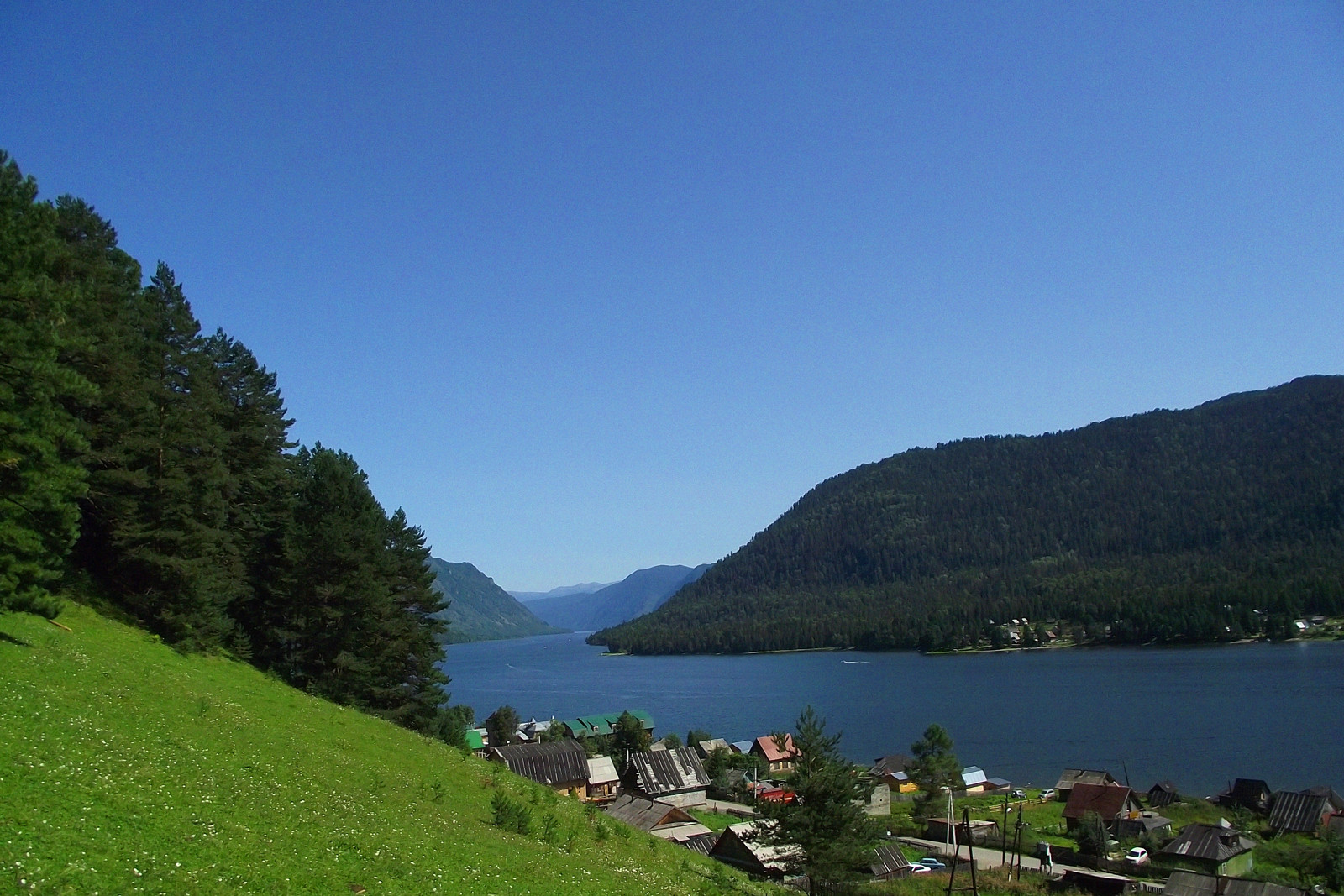Телецкое озеро (Teletskoye Lake), Горный Алтай. Фото 3 – фотографии России