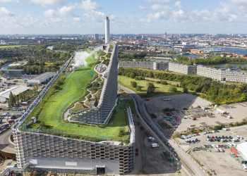 Знаменитый мусоросжигательный завод Amager Bakke – фотографии Дании