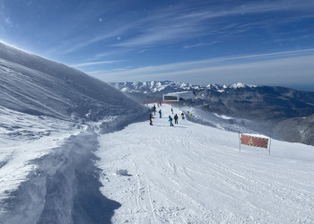 Верхняя станция нового подъёмника Эдельвейс на Южном слоне – фотографии России