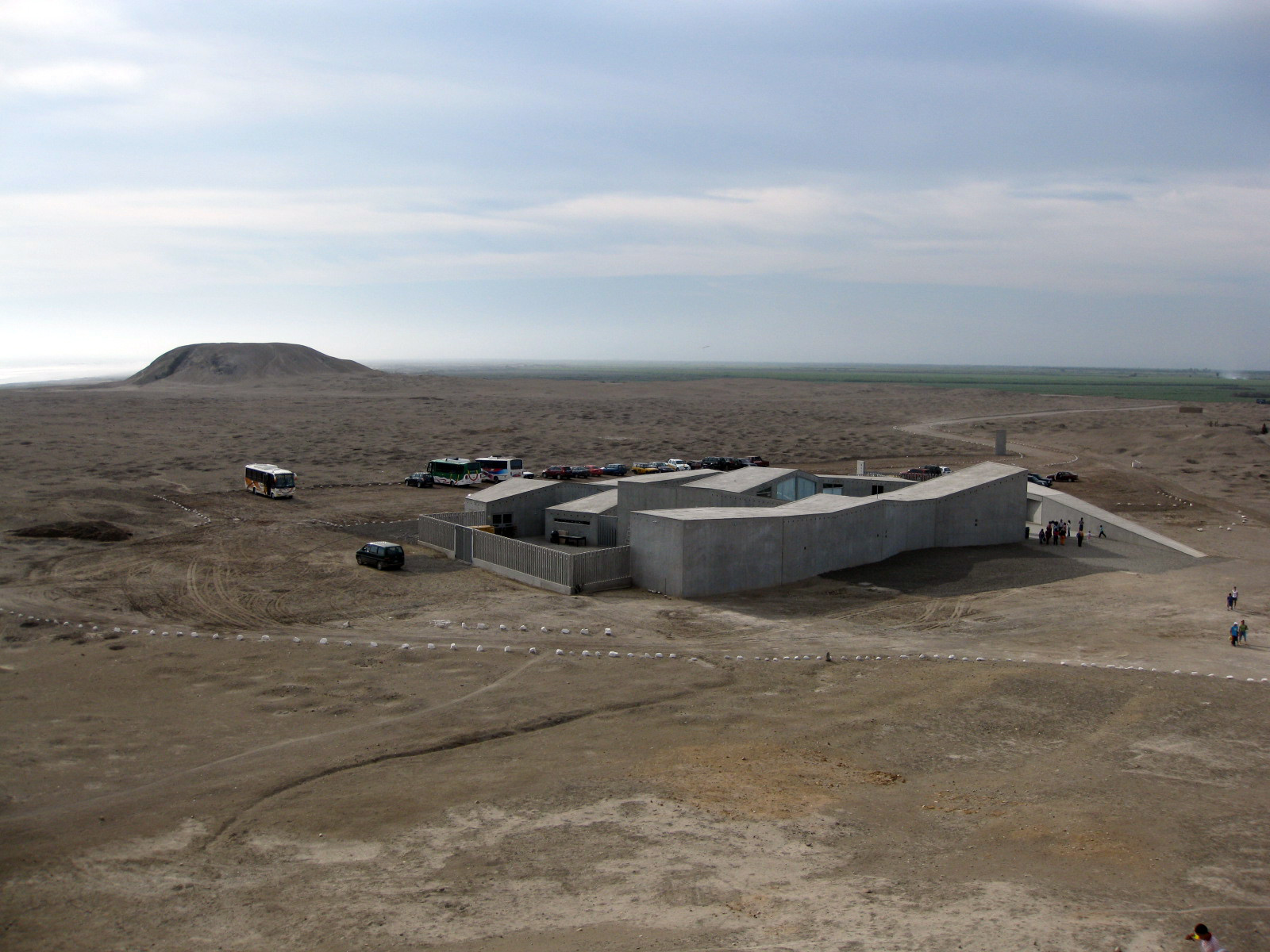 Храм Као-Вьехо (Huaca Cao Viejo) в Эль-Брухо – фотографии Перу