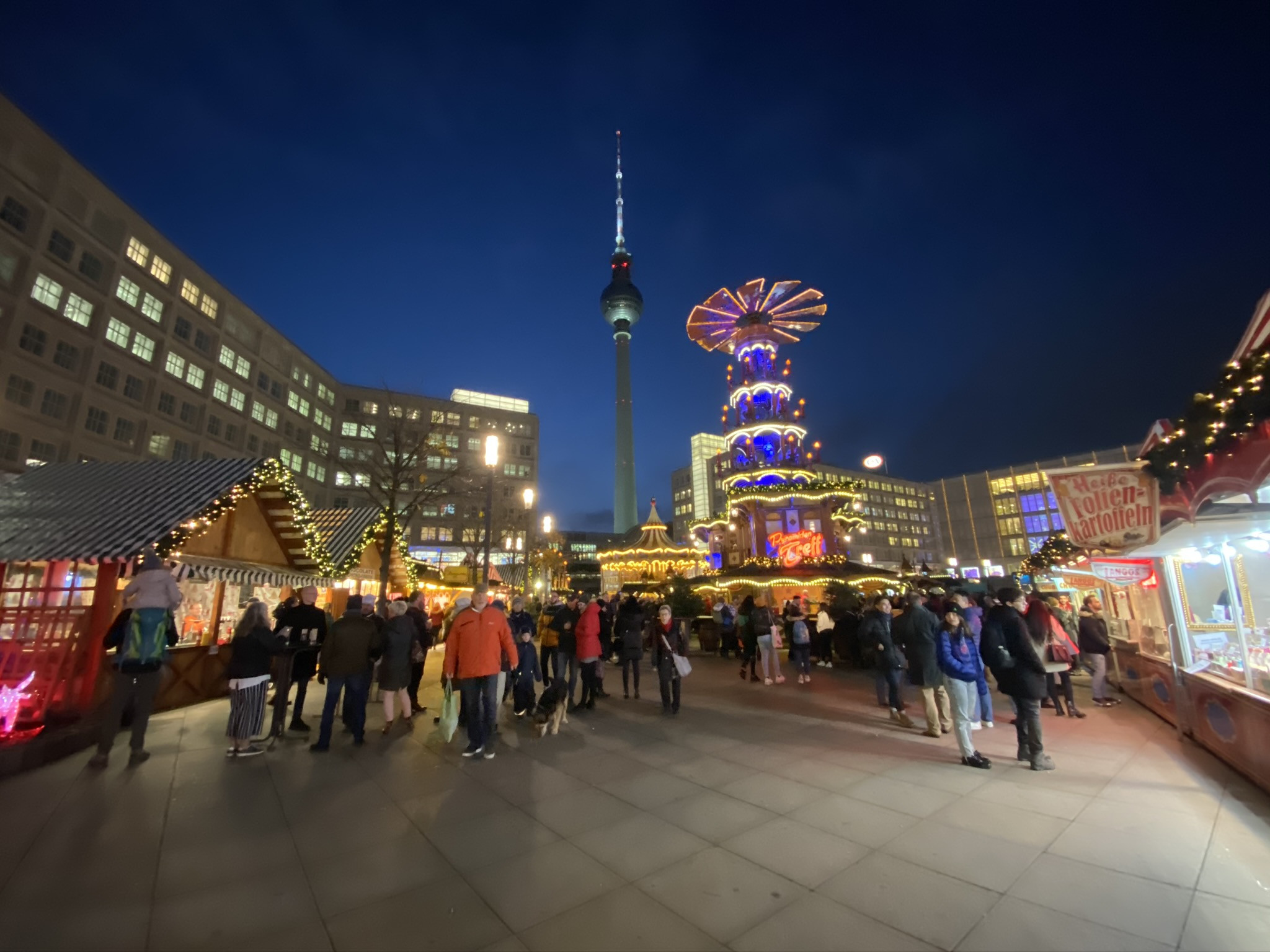 Берлинская Телебашня, Александерплац перед Рождеством – фотографии Германии