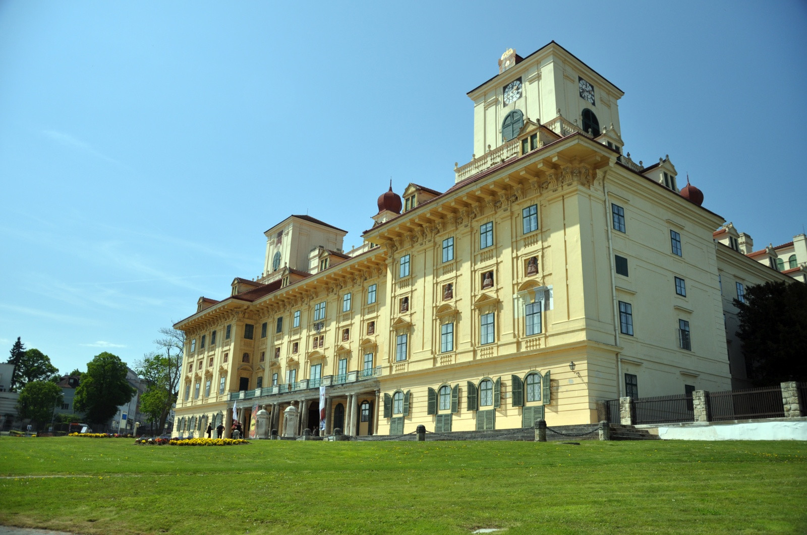 Замок Эстерхази в Айзенштадт – фотографии Австрии