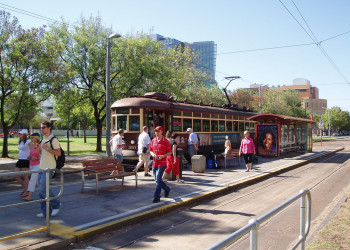 Трамвай в Аделаиде – фотографии Австралии