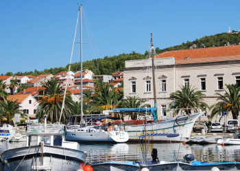 Яхты и катера в Стари Град, Хорватия. Фото 3 – фотографии Хорватии