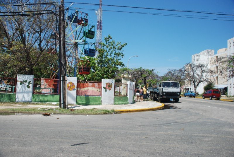 Улица в Варадеро, Куба. Фото 4 – фотографии Кубы