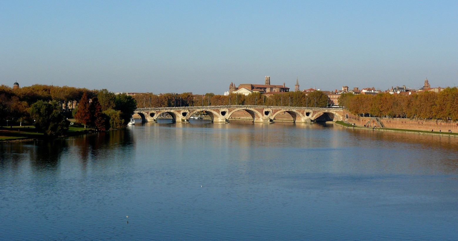 Река в Тулузе, Франция. Фото 7 – фотографии Франции