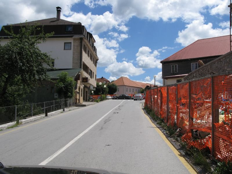 Улица в Колашин, Черногория. Фото 2 – фотографии Черногории