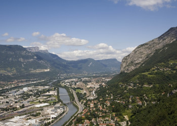 Панорамный вид в Гренобль, Франция. Фото 1 – фотографии Франции