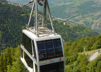 Подьёмник в Пейзе-Валландри, Франция – фотографии Франции