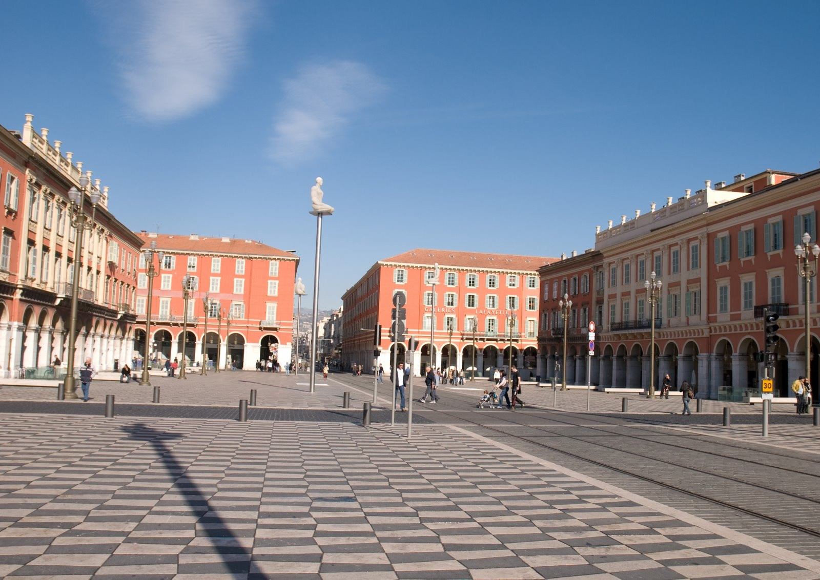 Площадь в Ницце, Франция – фотографии Франции