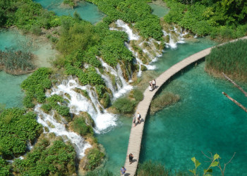 Мост в Национальном парке, Хорватия – фотографии Хорватии