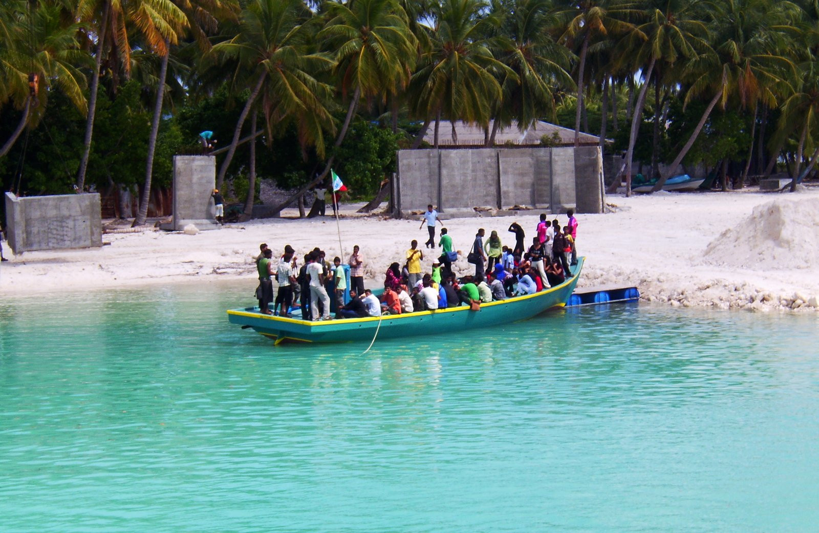 Люди в Лааму Атолл, Мальдивы – фотографии Мальдивских островов