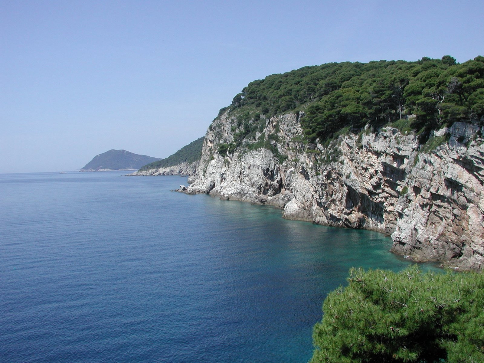 Скалы на острове Колочеп, Хорватия. Фото 4 – фотографии Хорватии