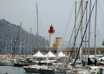 Яхты и катера в Ментоне, Франция. Фото 1 – фотографии Франции