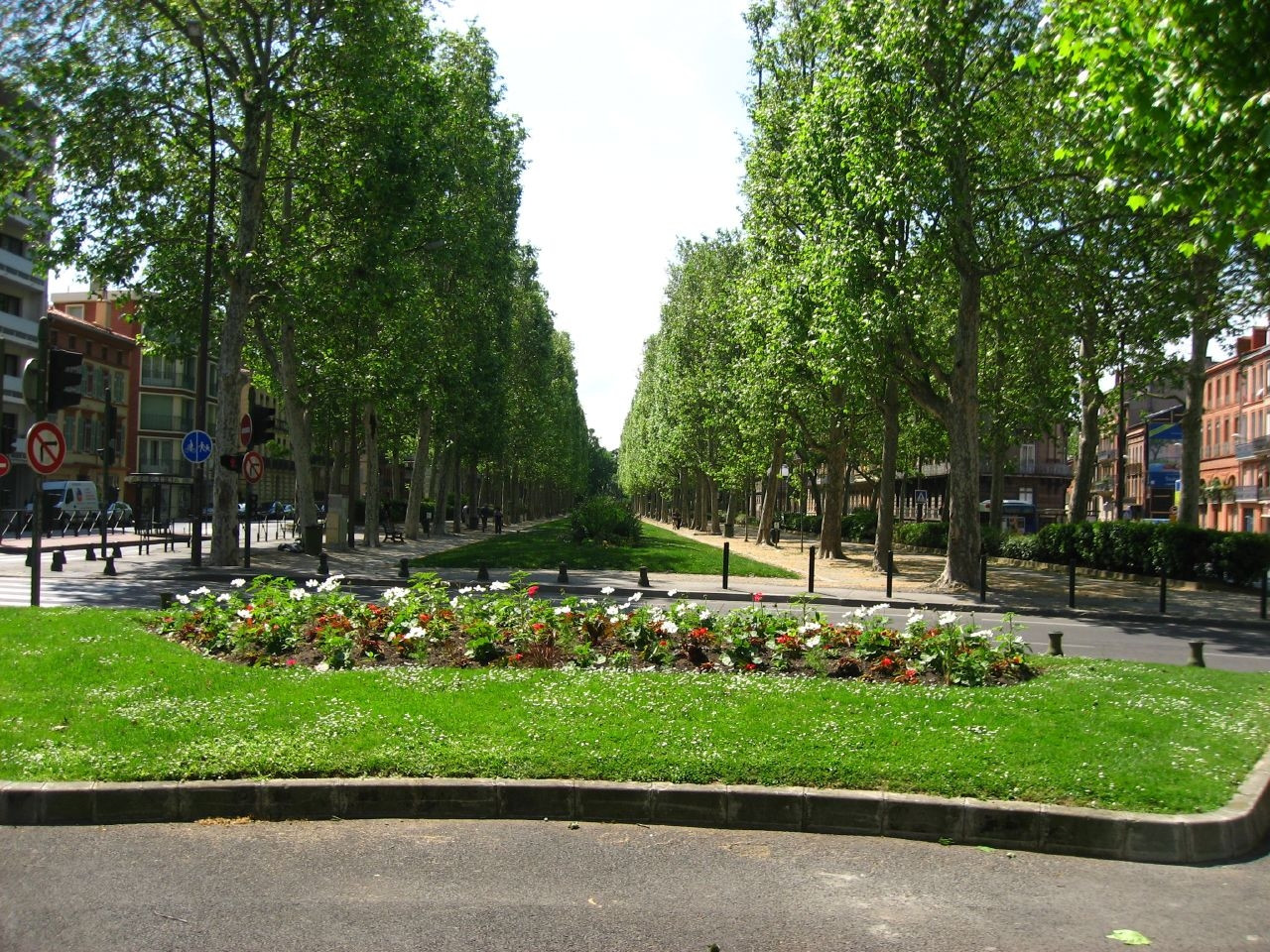 Парк в Тулузе, Франция – фотографии Франции