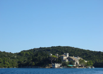 Монастырь на острове Млет, Хорватия – фотографии Хорватии