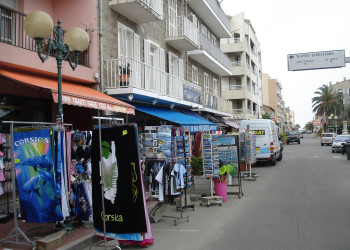 Рынок в Проприано, Франция – фотографии Франции