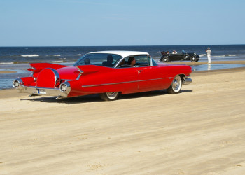 Раритетные тачки в Юрмале – фотографии Латвии