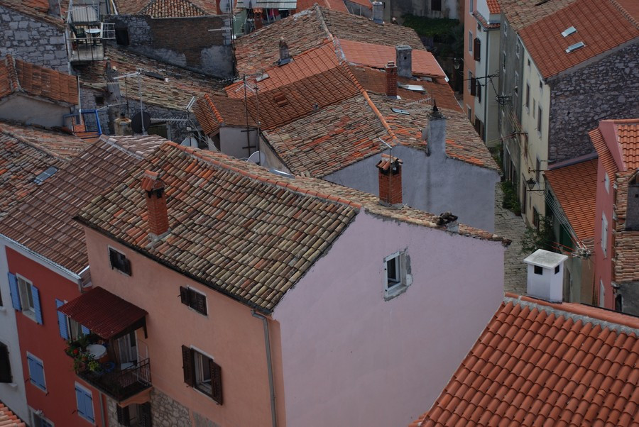 Крыши домов в Врсаре, Хорватия. Фото 6 – фотографии Хорватии