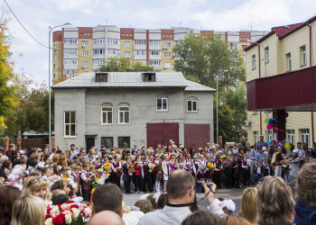 Здание, расположенное на территории гимназии №5. Фото 1 – фотографии России