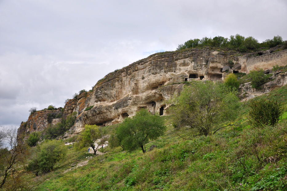 Крепость Чуфут-Кале недалеко от Бахчисарая, Крым. Фото 1 – фотографии России