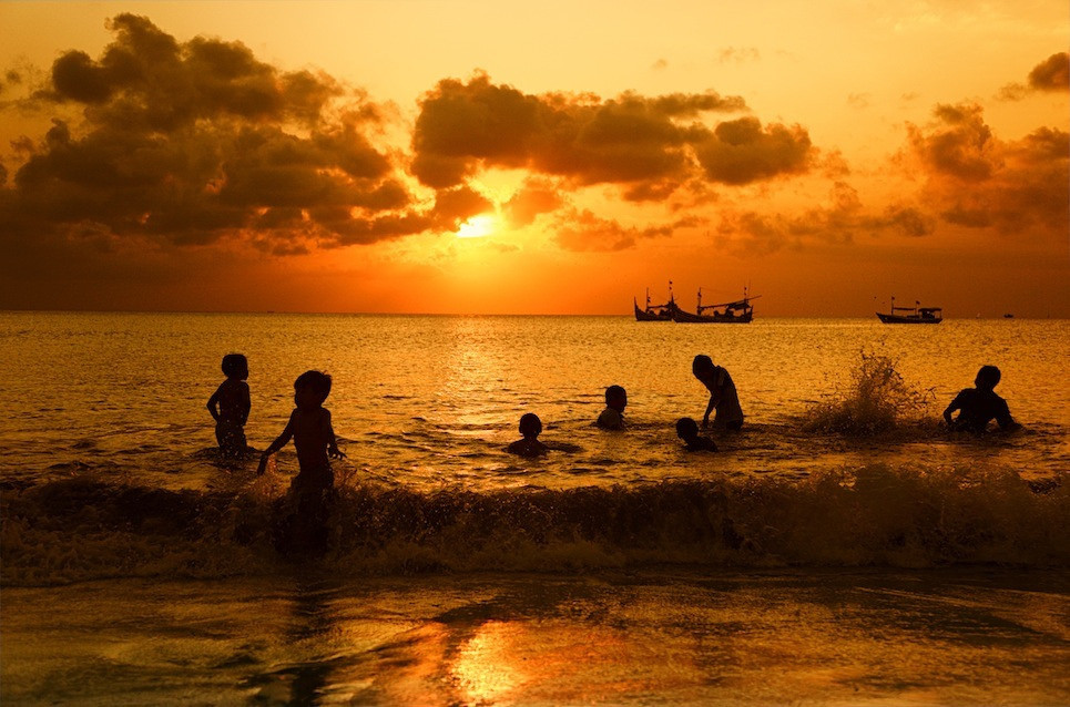 Закат на побережье Бали в Индонезии – фотографии Индонезии