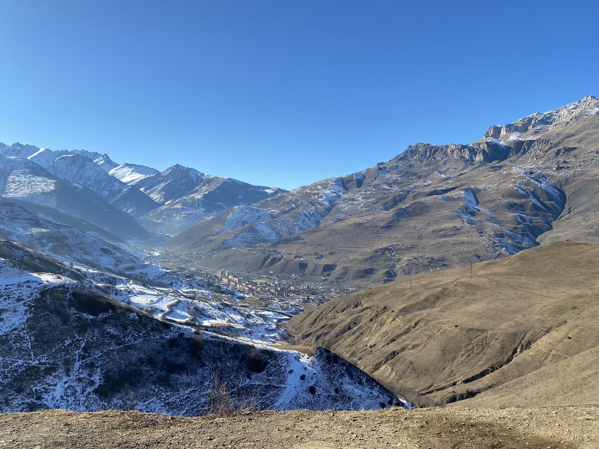 Окрестности в районе п.Верхний Фиагдон, Северная Осетия – фотографии России