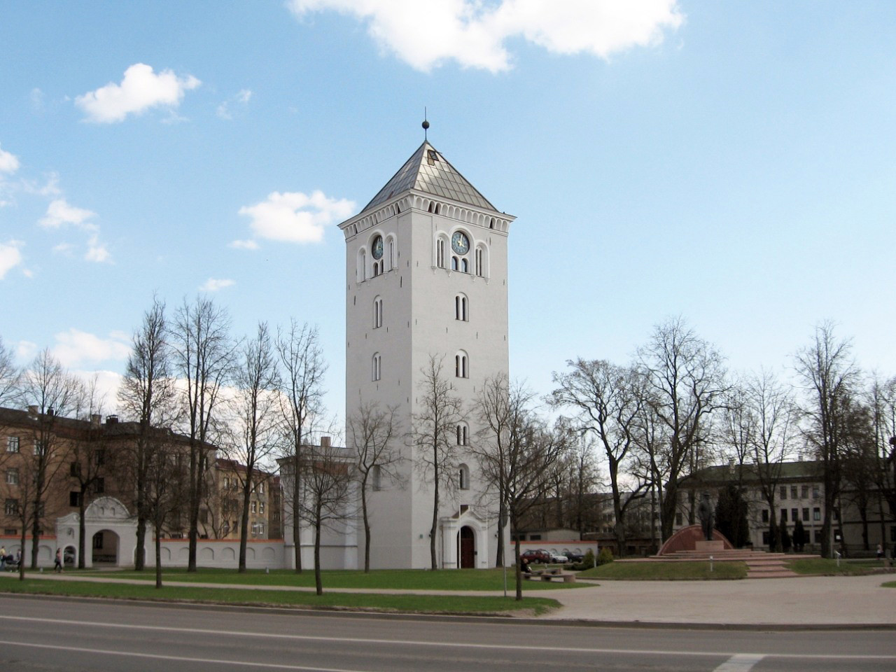 Башня Святой Троицы в Елгаве – фотографии Латвии