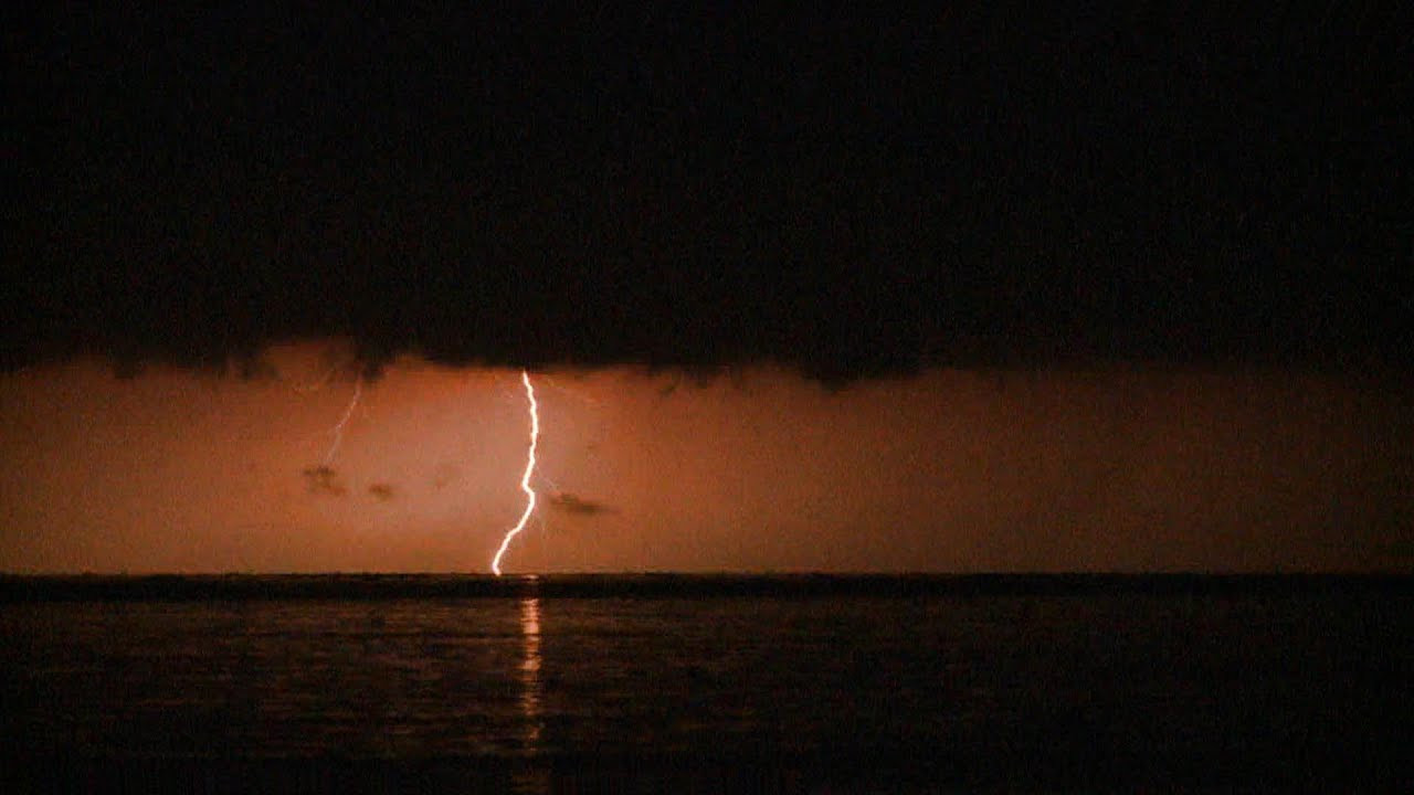 Молнии на реке Кататумбо (Catatumbo lightning), Венесуэла – фотографии Венесуэлы
