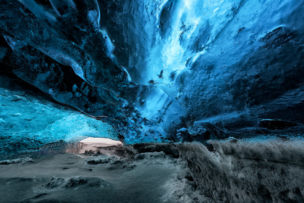 В 2008 году был создан Национальный парк Ватнайёкюль на месте Vatnajökull или «Водяного ледника» – фотографии Исландии